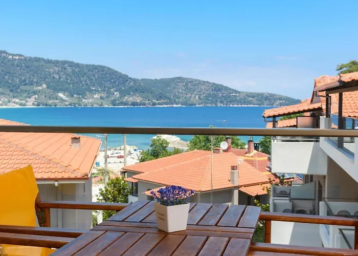 Zoe's Sea View Апартаменты *